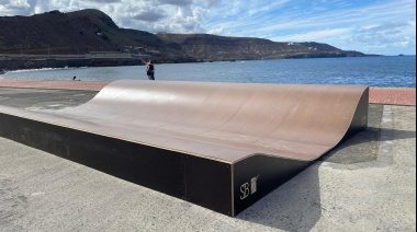 El Ayuntamiento de Las Palmas de Gran Canaria instala la primera rampa especializada de surfskate de Las Palmas de Gran Canaria en El Rincón