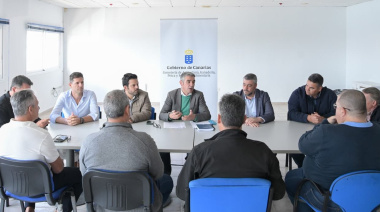 El Gobierno canario anuncia ayudas directas para afrontar las pérdidas de la actividad de los atuneros cañeros en las islas