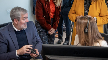 Clavijo: “Los nuevos canales de comunicación del 012 permiten acercar más la Administración a la población”