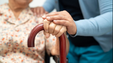 Canarias, tercera comunidad con más lista de espera en dependencia con 403 días, un 23,2% menos