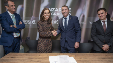 Turismo de Canarias y el Cabildo de Lanzarote acuerdan la incorporación de la web de la isla al portal del destino