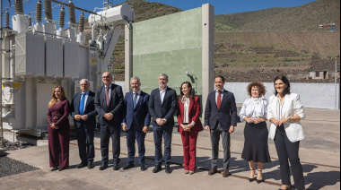 Tenerife y La Gomera ya están conectadas por el cable eléctrico submarino tripolar en alterna "más profundo del mundo"