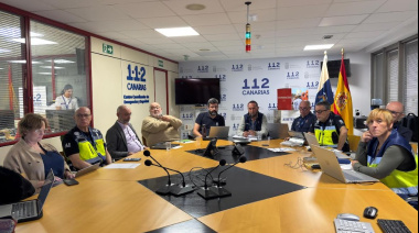 Tenerife da "un paso más allá" en su actividad volcánica, pero no hay probabilidad de una erupción a medio plazo