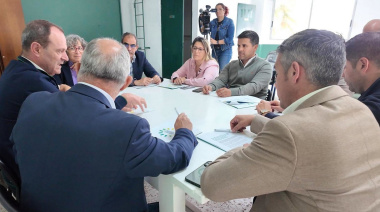 Primero Canarias estrecha lazos en El Hierro en busca de una mesa de unidad nacionalista para las Generales