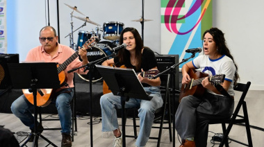 El Ayuntamiento de Las Palmas de Gran Canaria muestra el talento musical del alumnado en una audición de guitarra de la Escuela Municipal de Educación Musical
