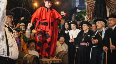 La plaza de San Gregorio de Telde acoge ‘La Batalla de Don Carnal y Doña Cuaresma’