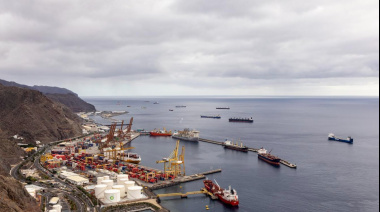 El Puerto de Tenerife reúne al sector marítimo internacional para analizar el futuro del suministro de combustibles
