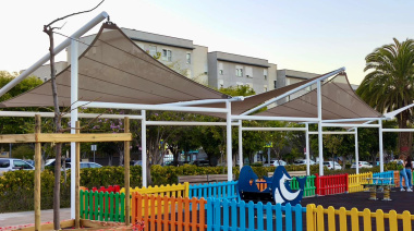 El parque infantil Luis Jorge Ramírez, en Siete Palmas, estrena sombra