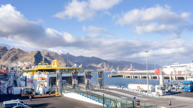 Crece el número de pasajeros que utilizaron los puertos de Canarias en febrero