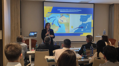 La Autoridad Portuaria de Las Palmas presenta su oferta logística y de servicios a más de 30 empresarios portuarios de América Latina