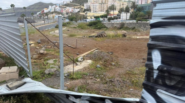 CC dice que la "proliferación de chabolas" en el solar de Hoya de La Plata evidencia el "fracaso" de la Metroguagua