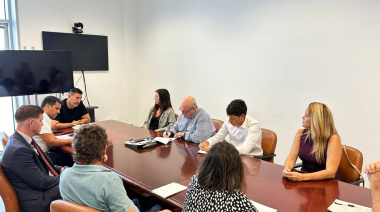 La Concejalía de Playas de San Bartolomé de Tirajana propone al pleno cesar la municipalización del servicio de hamacas y sombrillas