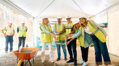 El Gobierno de Canarias pone la primera piedra de 37 nuevas viviendas públicas en Jinámar con una inversión de 8 M€