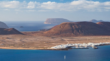 El Parlamento ultima la reforma legal para incluir a La Graciosa en el himno de Canarias