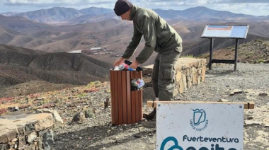Las cuadrillas de Fuerteventura adecentan el aparcamiento y el mirador astronómico de Sicasumbre