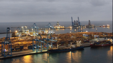 La Autoridad Portuaria de Las Palmas supera los 11,7 millones de toneladas en el primer cuatrimestre y se disparan un 68% las toneladas de pesca congelada