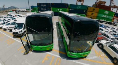 Tenerife incorpora dos nuevas guaguas de doble altura para seguir ampliando la capacidad de TITSA