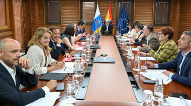 Canarias reorganiza educación, sanidad y función pública para la visita de León XIV