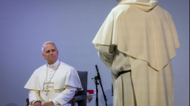 Pedro Sánchez y Fernando Clavijo encabezan este jueves la recepción oficial al Papa León XIV en Gran Canaria