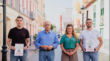 Cabildo y FAUCA lanzan la campaña de verano del Bono Consumo ‘Yo compro en La Gomera’
