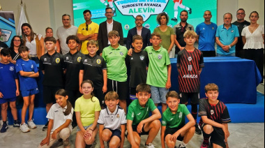 Santa Cruz vuelve a citar a la cantera del Suroeste en el III Torneo Alevín de fútbol