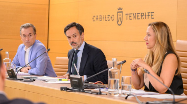 El Cabildo de Tenerife reclama al presidente del Gobierno de España que se someta a una cuestión de confianza