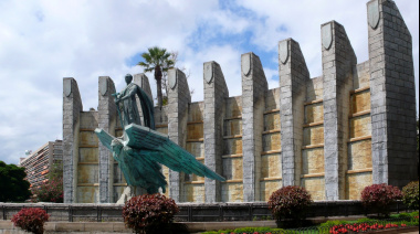 El Gobierno de España anuncia la retirada del Monumento a la Victoria de Santa Cruz de Tenerife