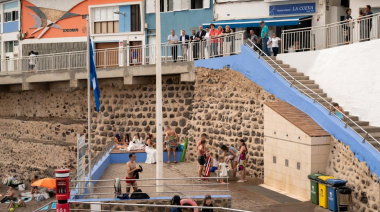 Gáldar culmina el refuerzo del muro de la playa de Sardina para mejorar su seguridad
