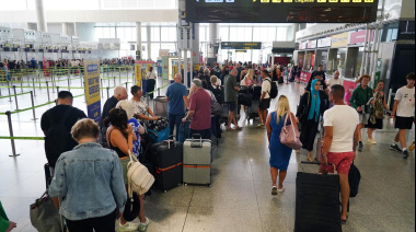 La llegada de turistas internacionales a Canarias crece un 0,53% en mayo con 1.555 millones de gasto