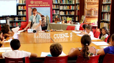La biblioteca municipal de La Orotava acoge un taller infantil de lectura y expresión oral