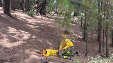La ESSSCAN forma a bomberos forestales de La Palma en atención a personas víctimas de emergencias