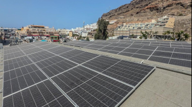 El Cabildo de Gran Canaria dota al Intercambiador de Mogán de una planta solar con baterías para potenciar el autoconsumo energético