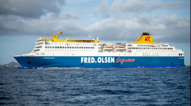 Más de 9.000 pasajeros escogieron la conexión marítima entre Huelva y Canarias de Fred. Olsen Express durante el comienzo del verano