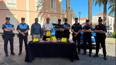 La Policía Local de La Orotava equipa sus patrullas con desfibriladores para ganar minutos que pueden salvar vidas