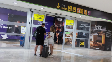 Los aeropuertos canarios operan un total de 5.134 vuelos por el fin de las vacaciones