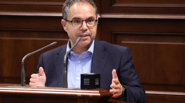 El PSOE tacha de “irresponsable” a la consejera de Turismo por anunciar un Decreto Ley sin consenso con los residentes en zonas turísticas: “Debe dimitir”
