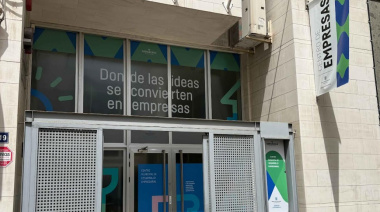 Santa Cruz asesora a más de 130 personas emprendedoras entre enero y agosto de 2026