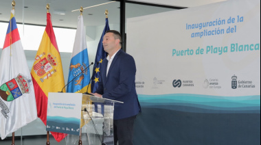 Óscar Noda tacha de “cinismo” el autobombo de Betancort con el puerto de Playa Blanca