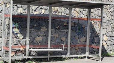 El Cabildo de La Palma concluye la instalación de diez nuevas marquesinas urbanas en cinco municipios de la isla