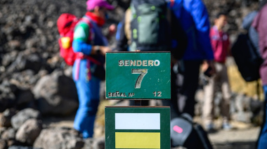 El Cabildo de Tenerife ordena el acceso a tres nuevos senderos del Teide para mejorar la seguridad y proteger el entorno natural
