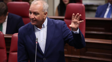 Luis Campos denuncia "la parálisis de Clavijo" ante la escalada de precios de la vivienda en el archipiélago