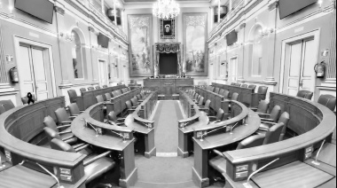 El Parlamento de Canarias muestra su "profundo pesar" y lamenta la muerte de la diputada Cristina Calero (CC)