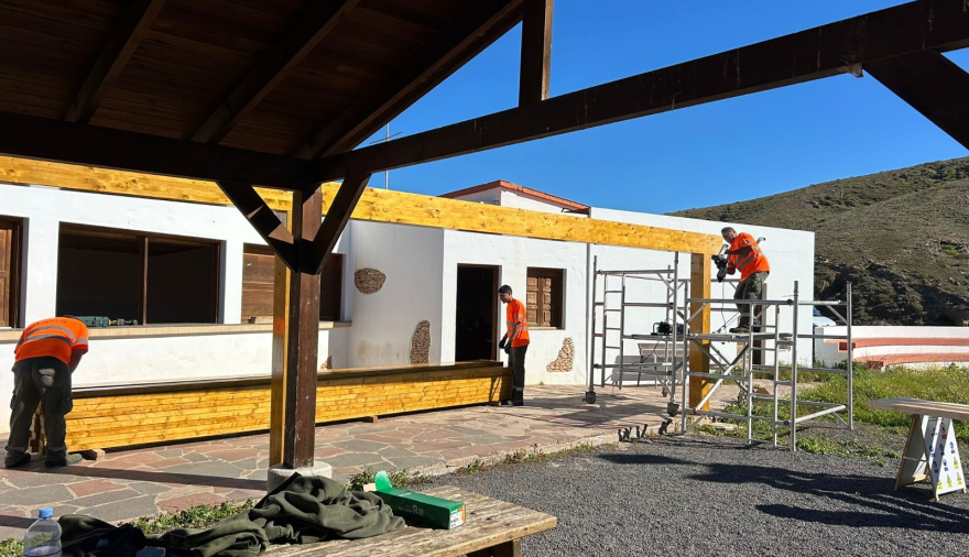 El Cabildo de Fuerteventura instala zonas de sombra en espacios de uso público en Tesejerague