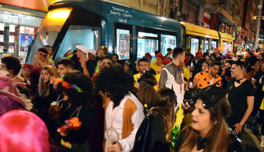 El Tranvía registró 458.129 pasajeros durante el Carnaval de Santa Cruz 2026, un 13% más que el año anterior