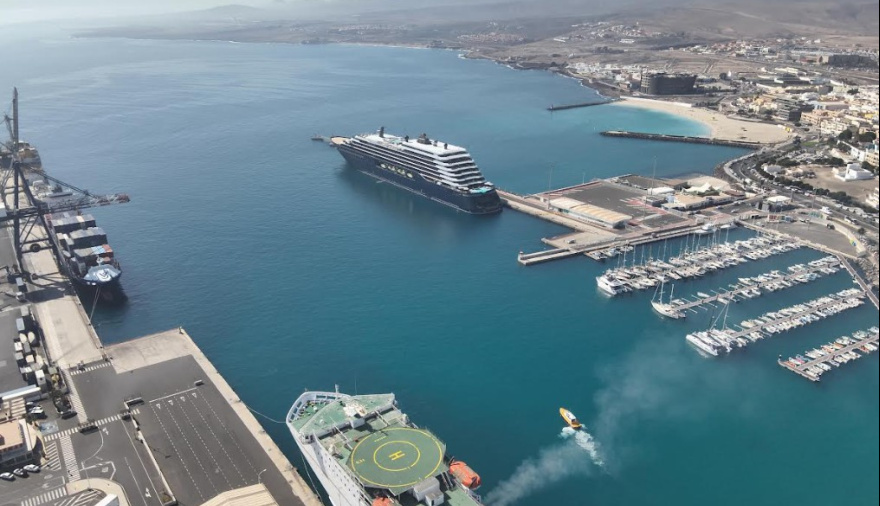 Los Puertos de la Autoridad Portuaria de Las Palmas arrancan 2026 con más pasajeros y un fuerte impulso del turismo de cruceros