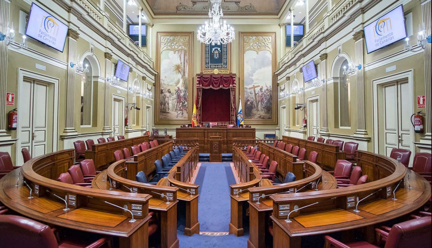 Sigue en DIRECTO el Debate Estado de la Nacionalidad Canaria