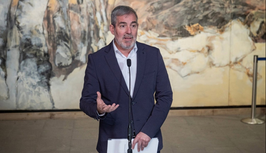El Gobierno canario estudiará si recurrirá ante los tribunales la autorización del fondeo 'Mv Hondius'