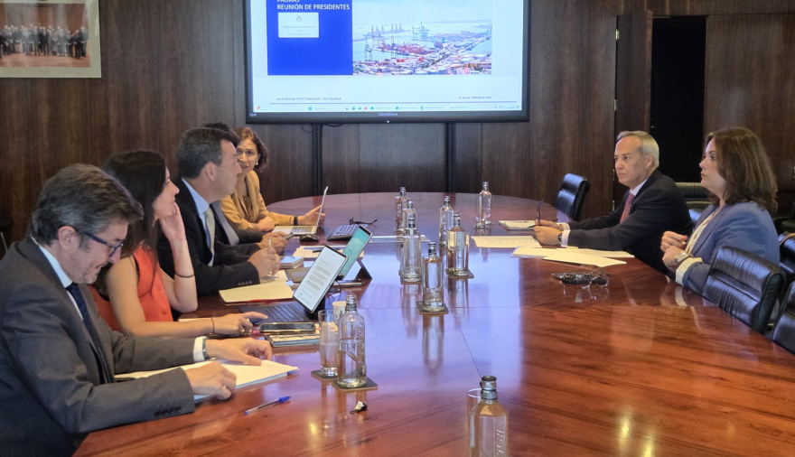 Puertos del Estado aprueba el Plan de Empresa 2027 de la APLP que permitirá obras en dique Reina Sofía Sur de Las Palmas