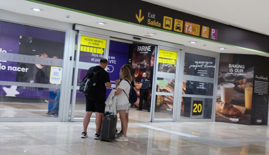 Los aeropuertos canarios operan un total de 5.134 vuelos por el fin de las vacaciones