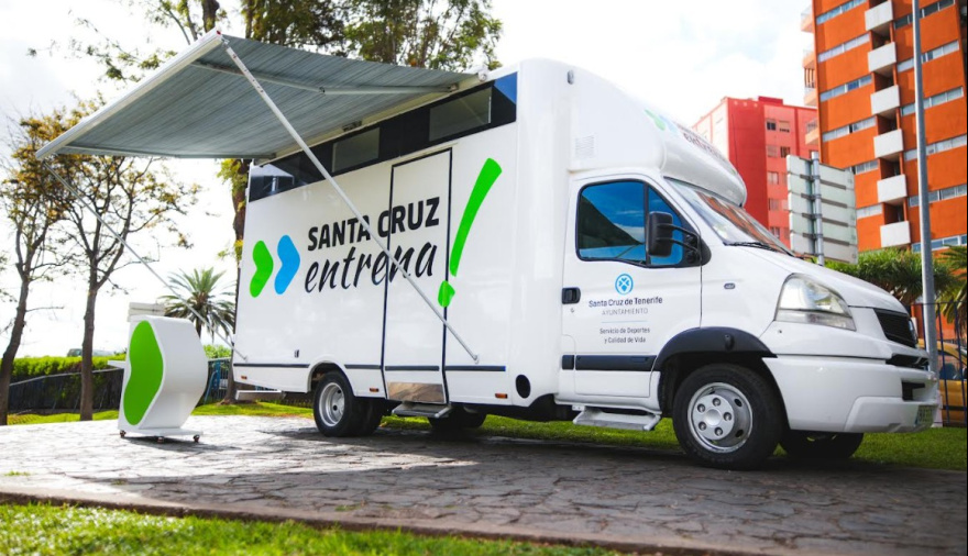Santa Cruz Entrena acerca su Oficina Móvil a distintos puntos de la ciudad en septiembre